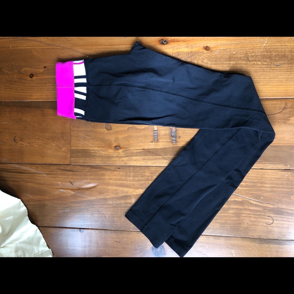 Never worn lulu leggings
